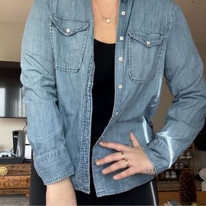 J. Crew Denim Blue Chambray Button Up 100% Cotton Classic Basics Americana